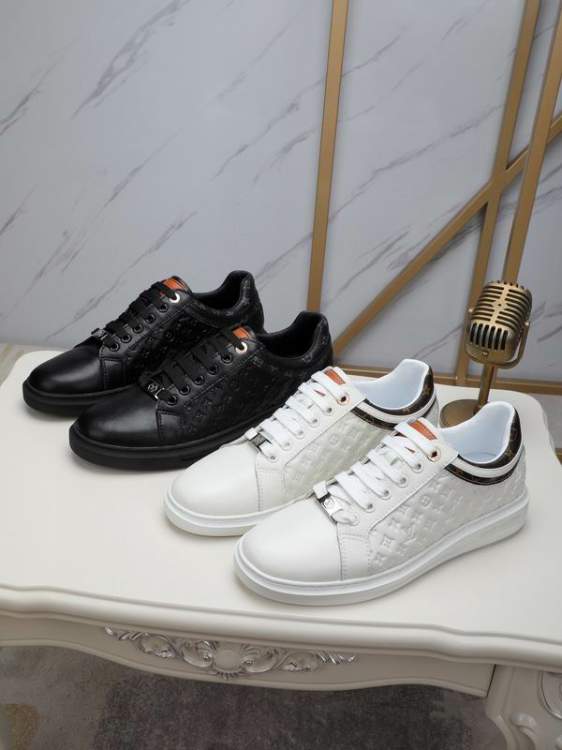 Picture of Louis Vuitton Shoes _SKULVsz38-45mnf011715186